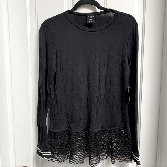 hippie chic Tops - HIPPIE CHIC USA NEW WITH TAGS BLACK LONG SLEEVE SPORTY KNIT TOP WITH MESH SIZE L